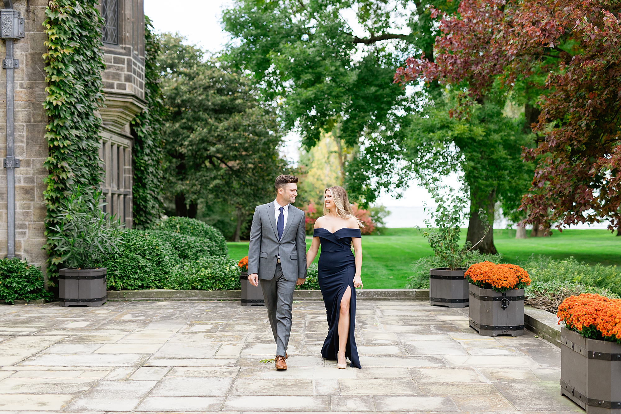 Classy engagement photos at the Ford House | Breanne Rochelle Photography