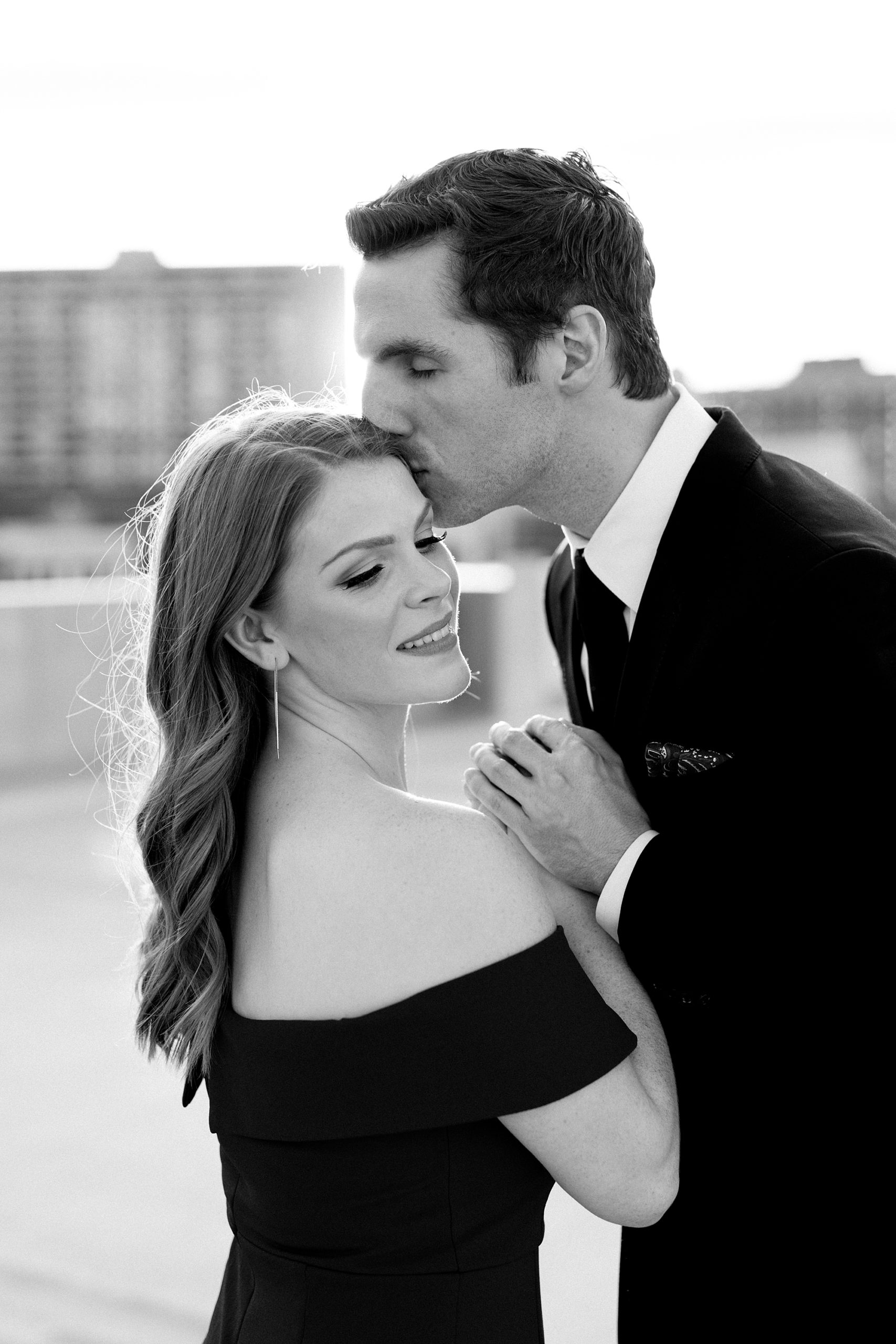 Kissing on a rooftop | Detroit | Breanne Rochelle Photography