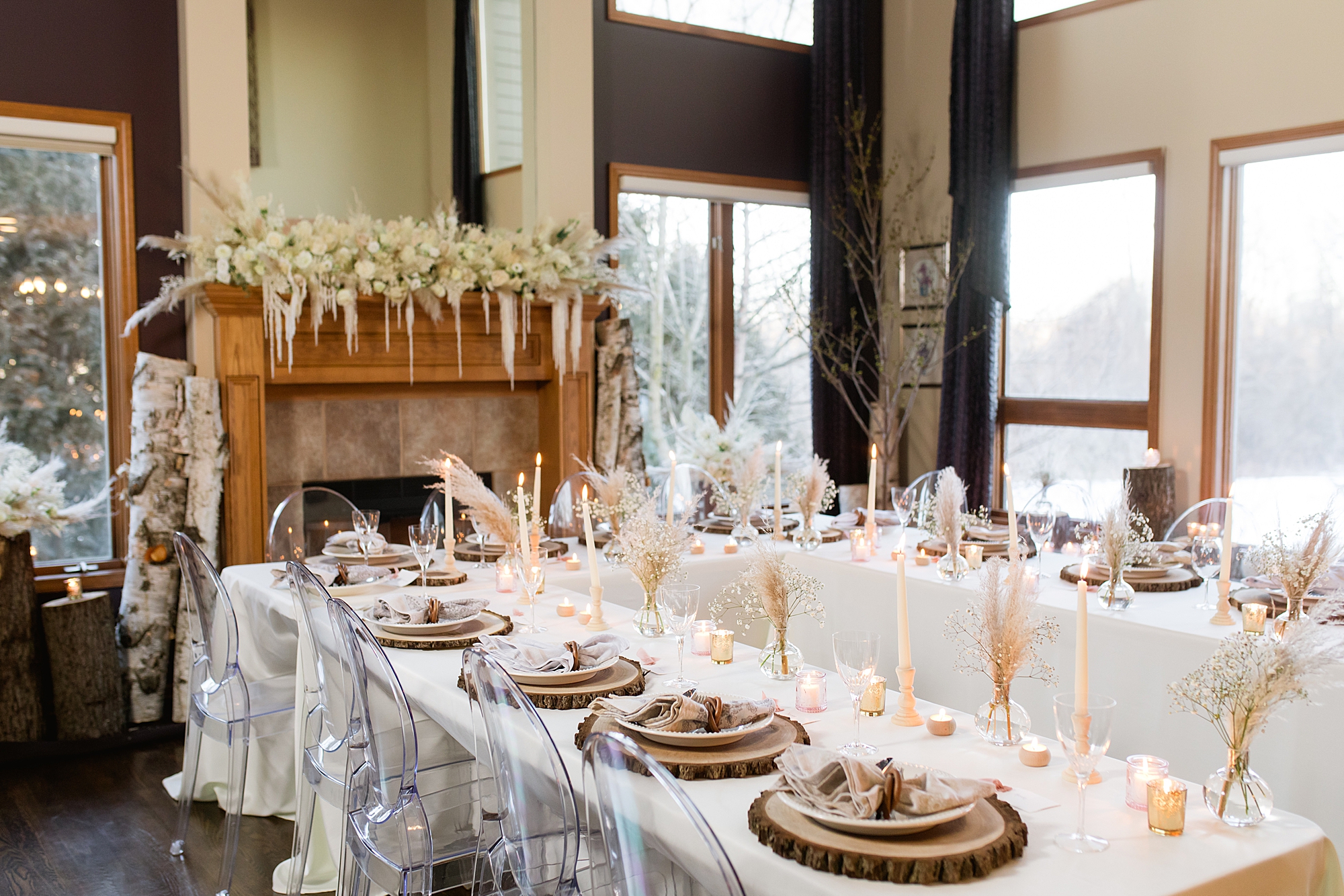 An elegant and intimate snowy winter wedding in Metro Detroit, Michigan by Breanne Rochelle Photography.