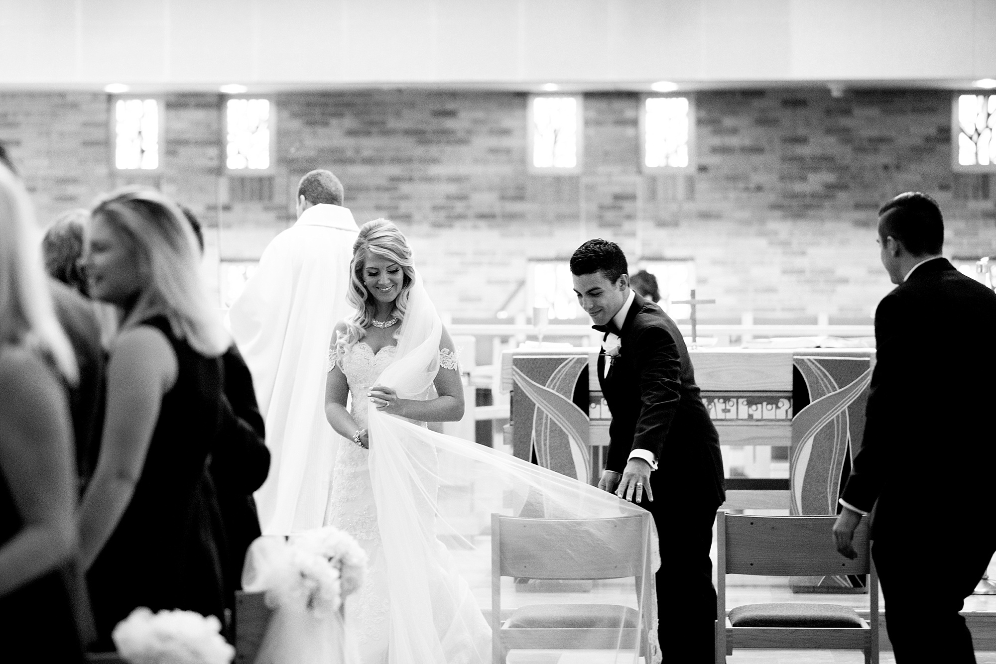 An elegant black tie end-of-summer wedding in Metro Detroit, Michigan by Breanne Rochelle Photography.